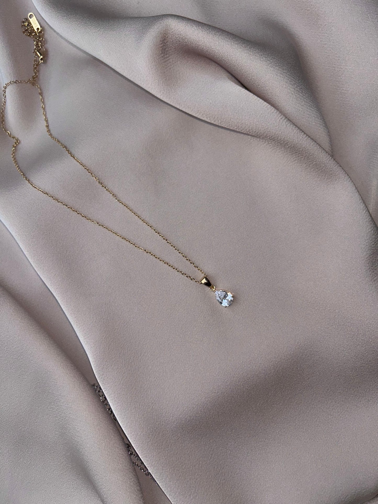 Arissa necklace - gold