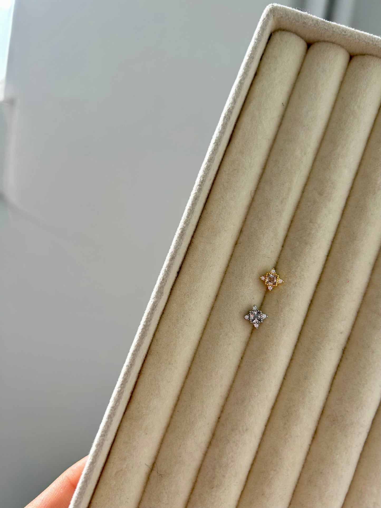 Ophelia nose stud ~ silver