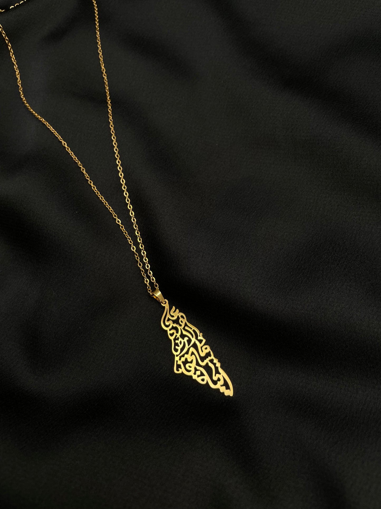 Palestine calligraphy necklace