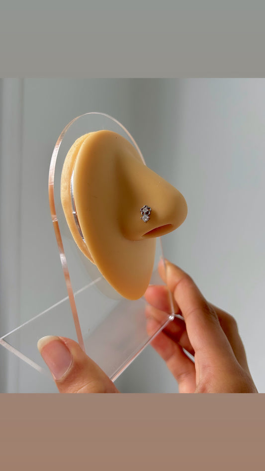 Aila nose stud ~ silver