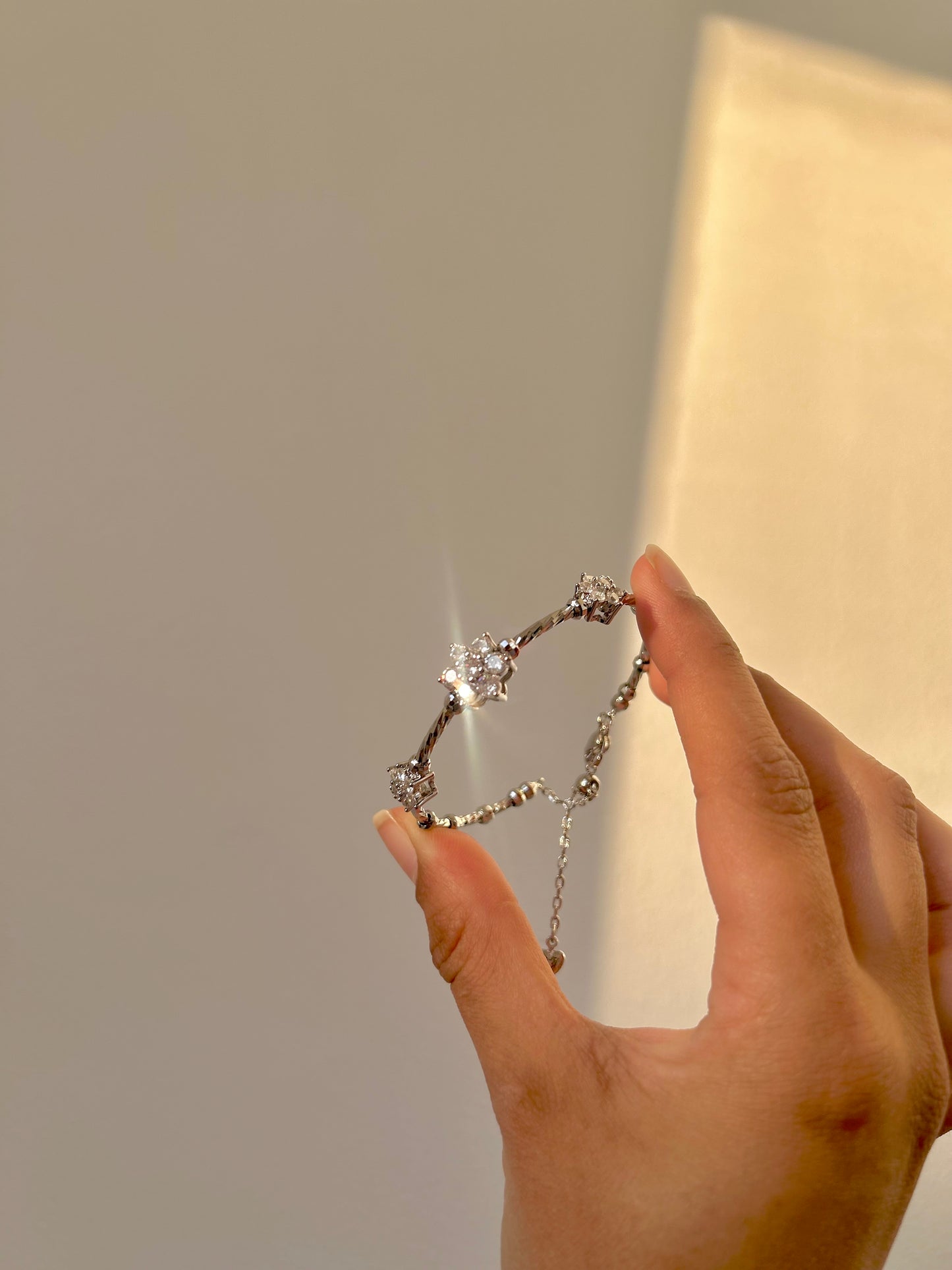 Aurora bangle ~ Silver