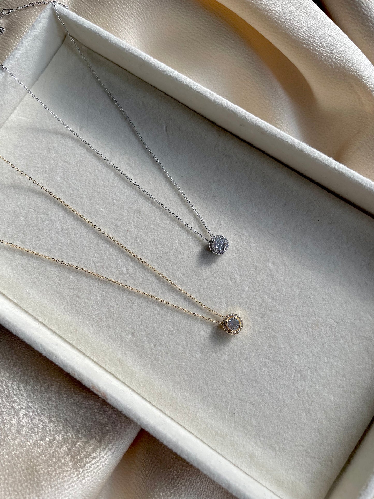 Areej necklace - silver