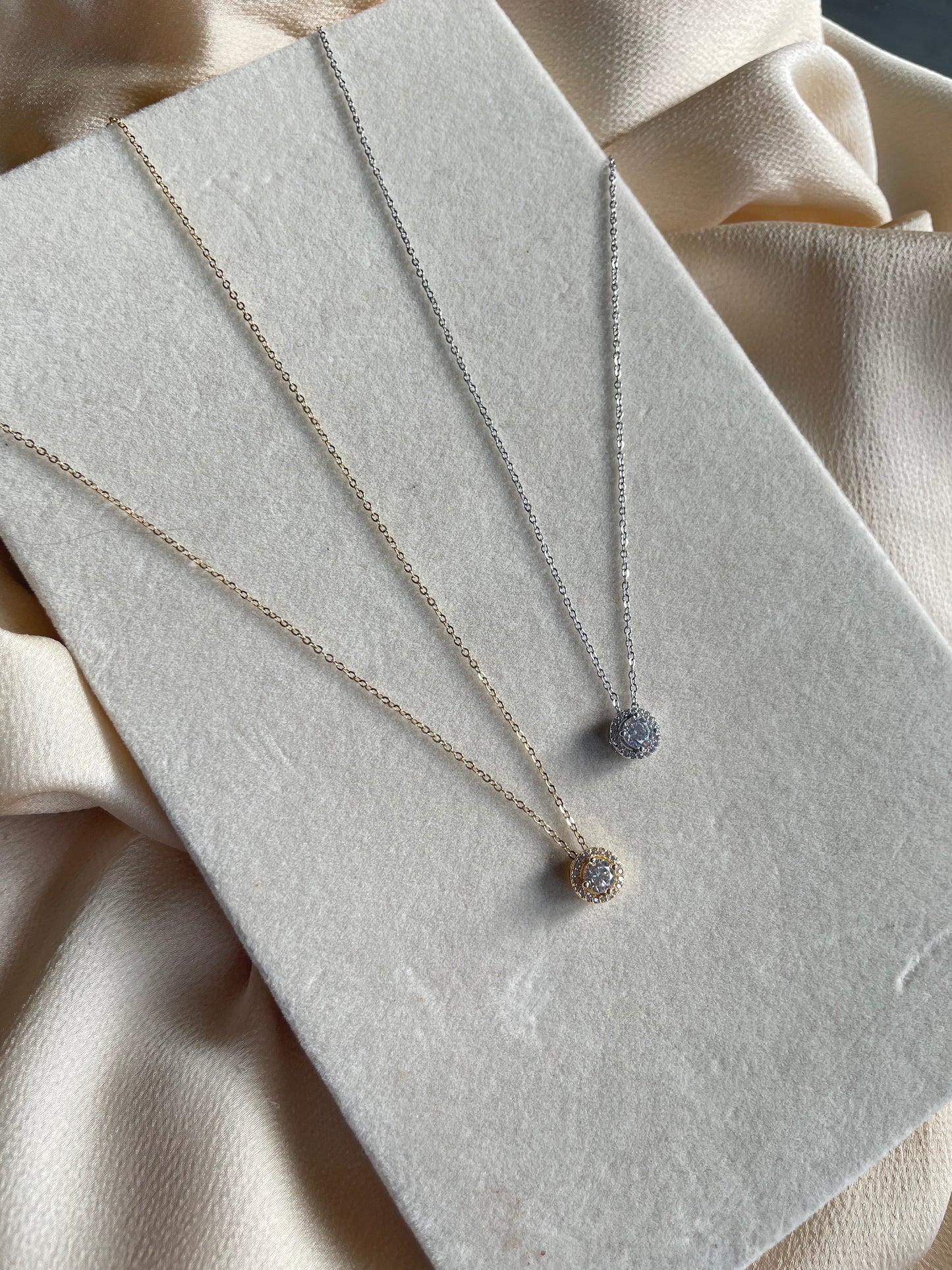 Areej necklace - silver