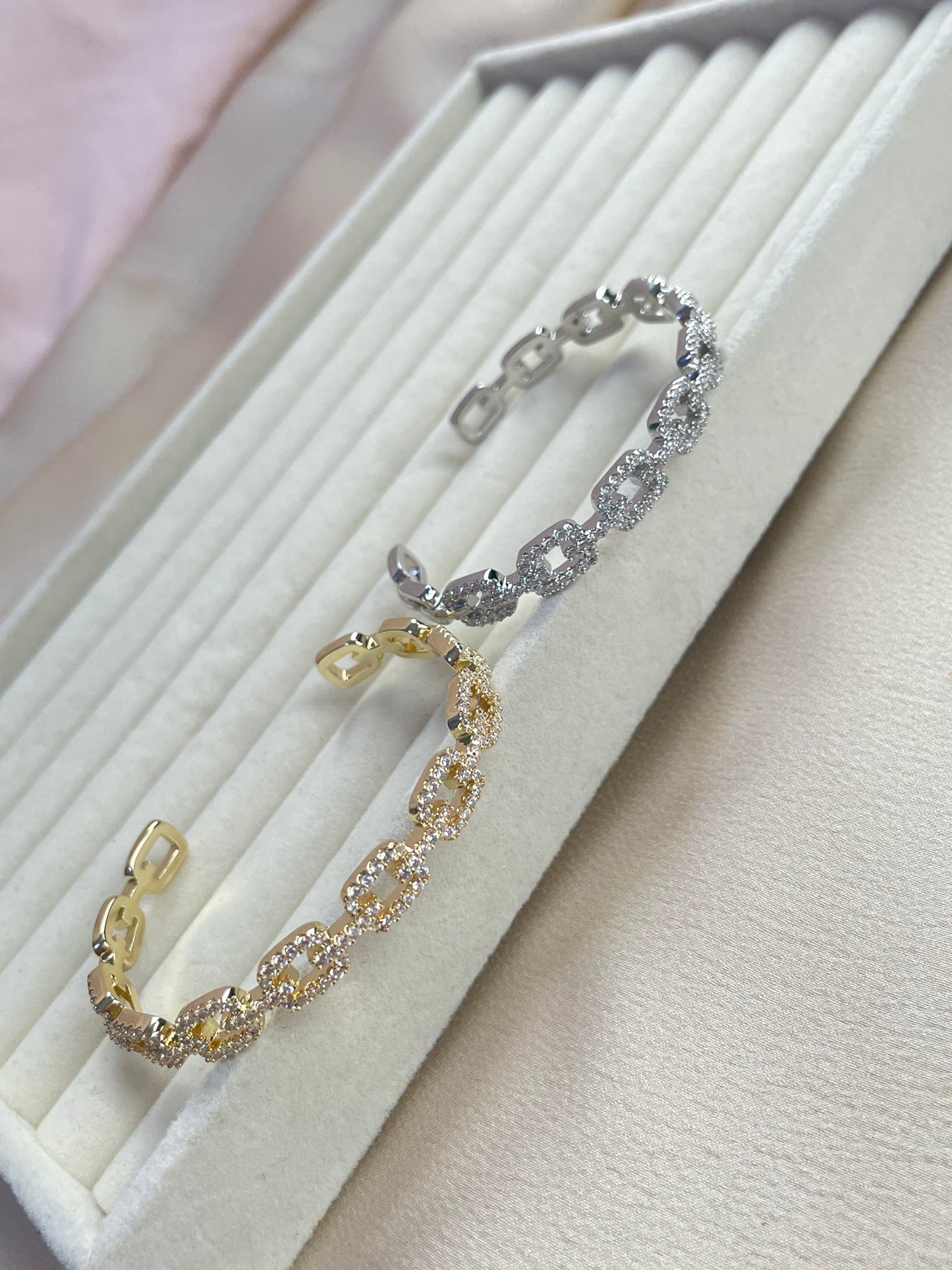 Hawa bangles ~ Gold or silver