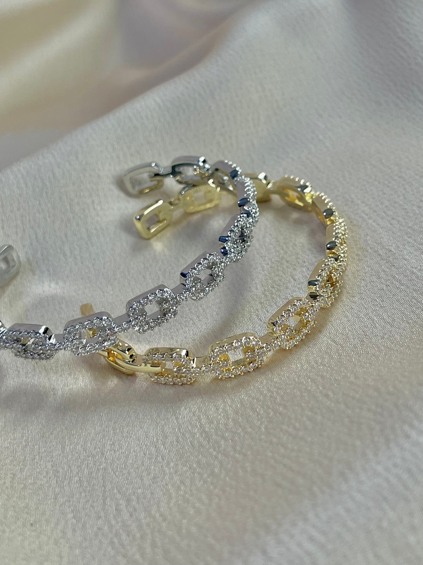 Hawa bangles ~ Gold or silver