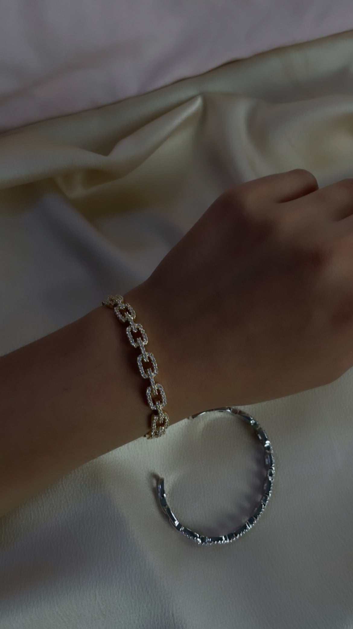 Hawa bangles ~ Gold or silver