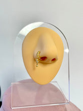 Load image into Gallery viewer, Sameea nose ring (gold)
