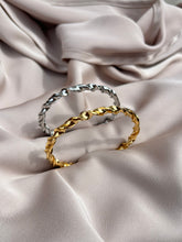 Load image into Gallery viewer, Helia bangles ~ Gold/silver
