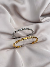 Load image into Gallery viewer, Helia bangles ~ Gold/silver
