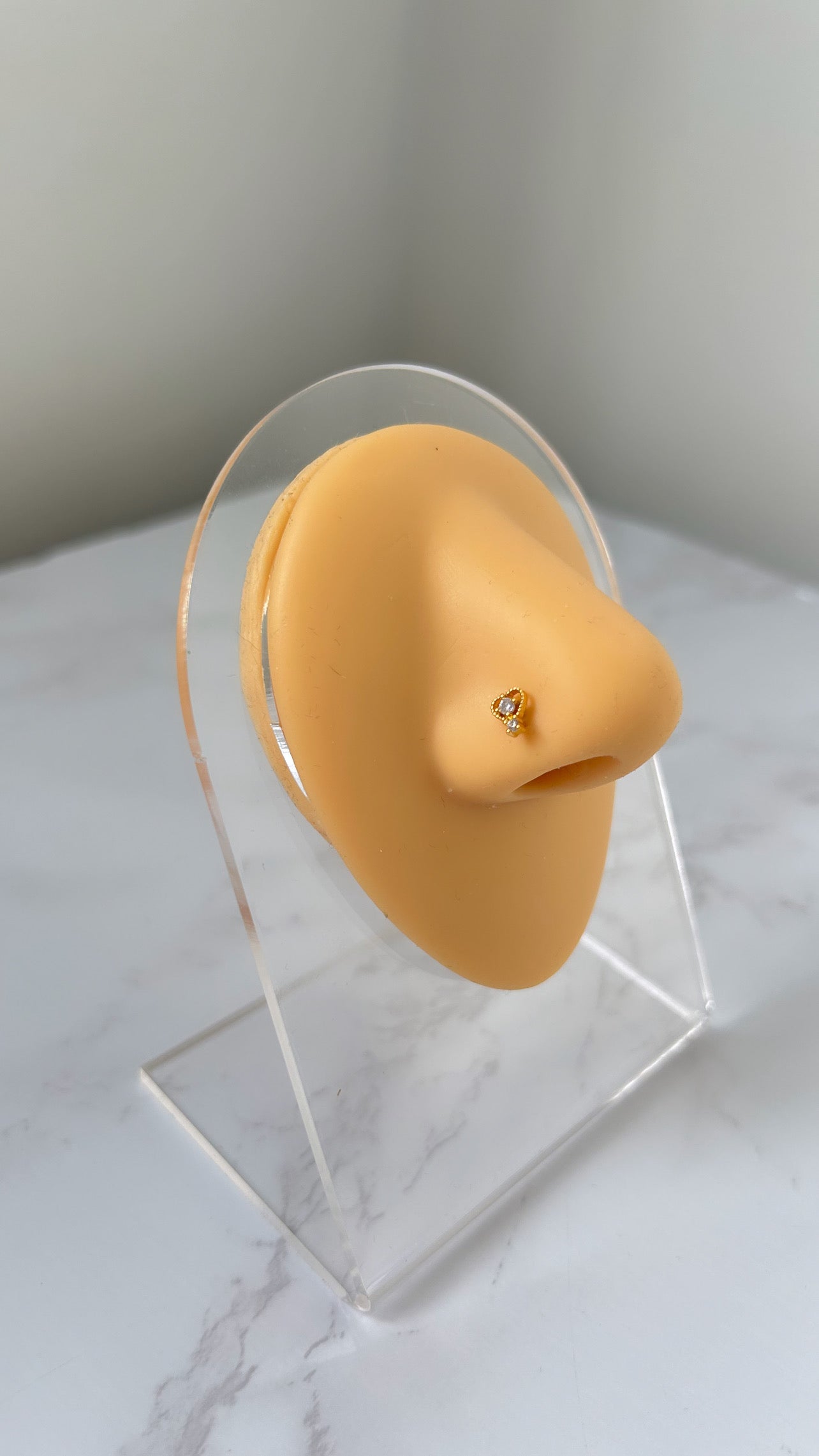 Promise nose stud ~ gold