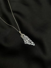 Load image into Gallery viewer, Palestine calligraphy necklace~silver
