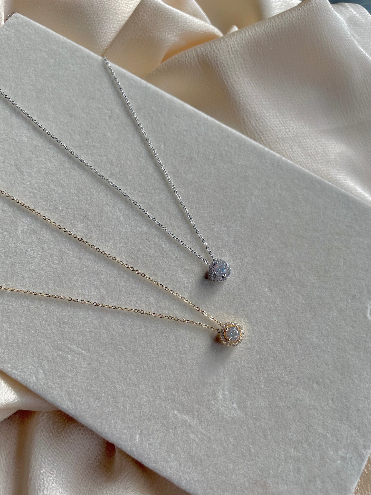 Areej necklace - silver