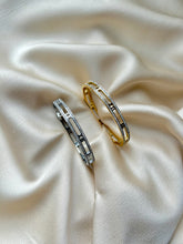 Load image into Gallery viewer, Timeless bangles- Silver / Gold
