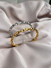 Load image into Gallery viewer, Helia bangles ~ Gold/silver
