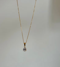 Load image into Gallery viewer, Arissa necklace - gold
