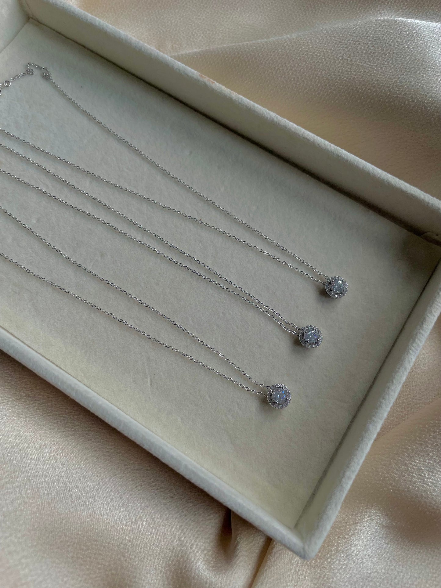 Areej necklace - silver