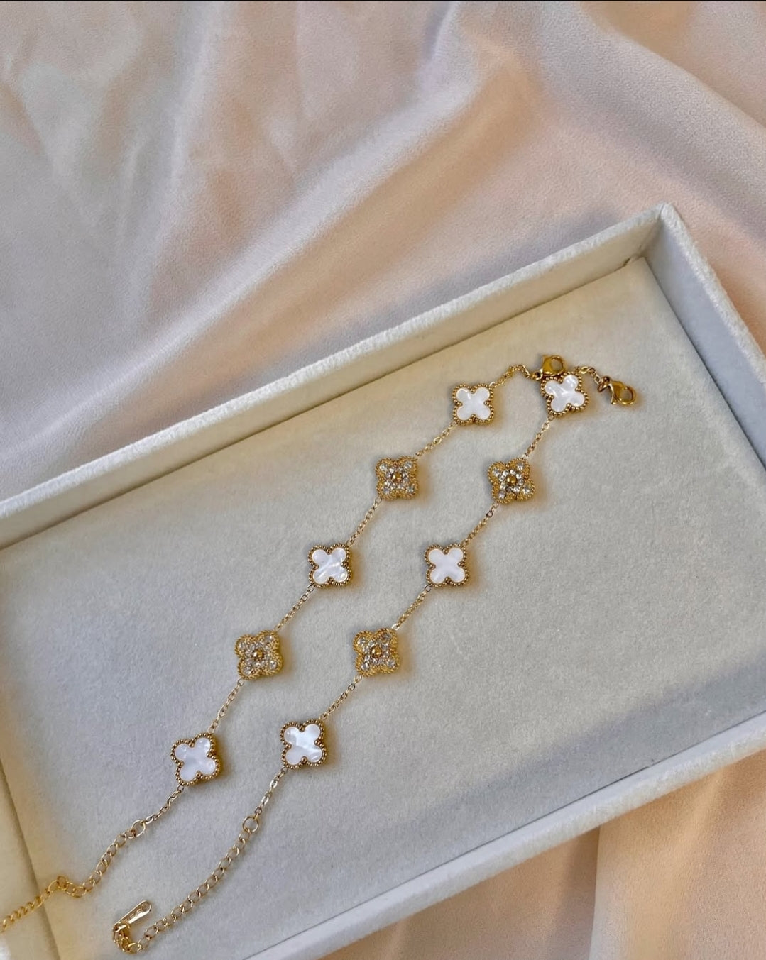Mini aria bracelet