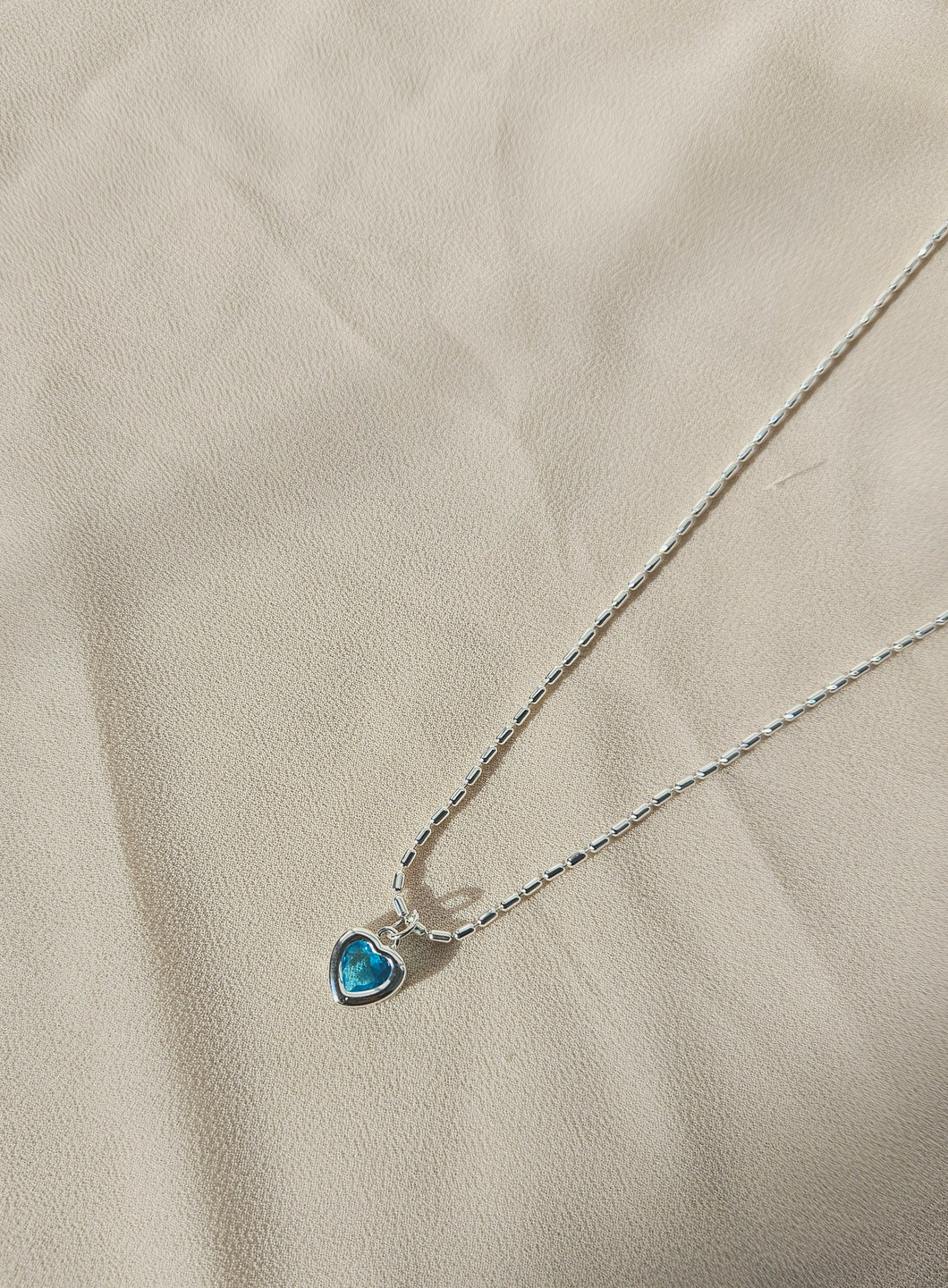 Elina necklace ~ baby blue