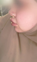 Load image into Gallery viewer, Misbah nose ring (gold)
