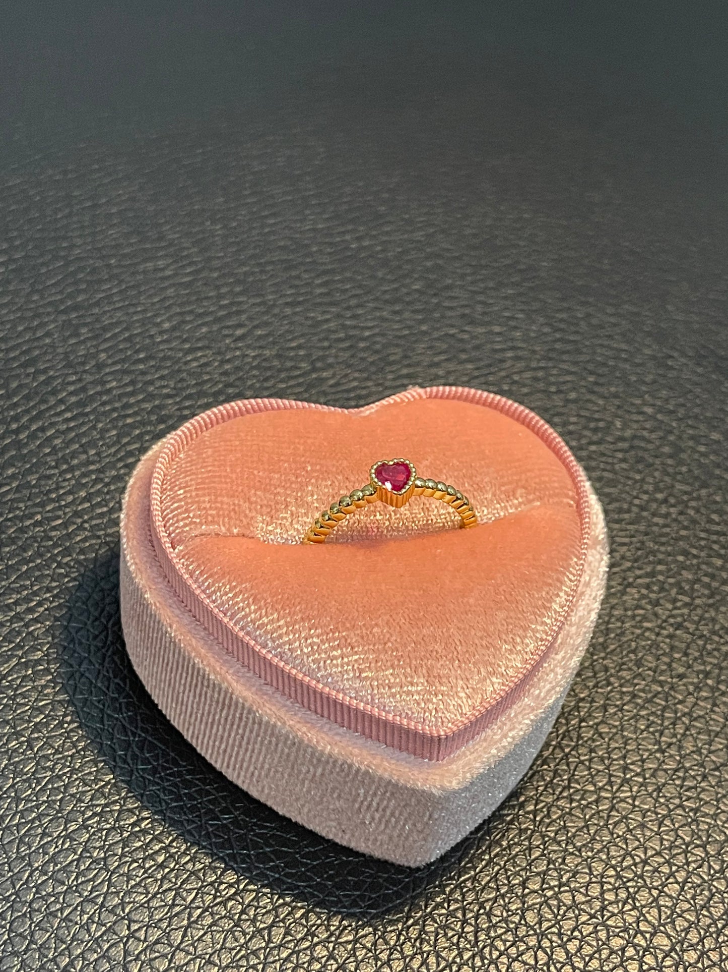 Lovestruck ring ~ dark pink